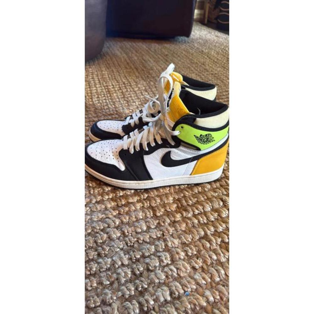 Nike Air Jordan 1 Retro Mens‎ 8.5